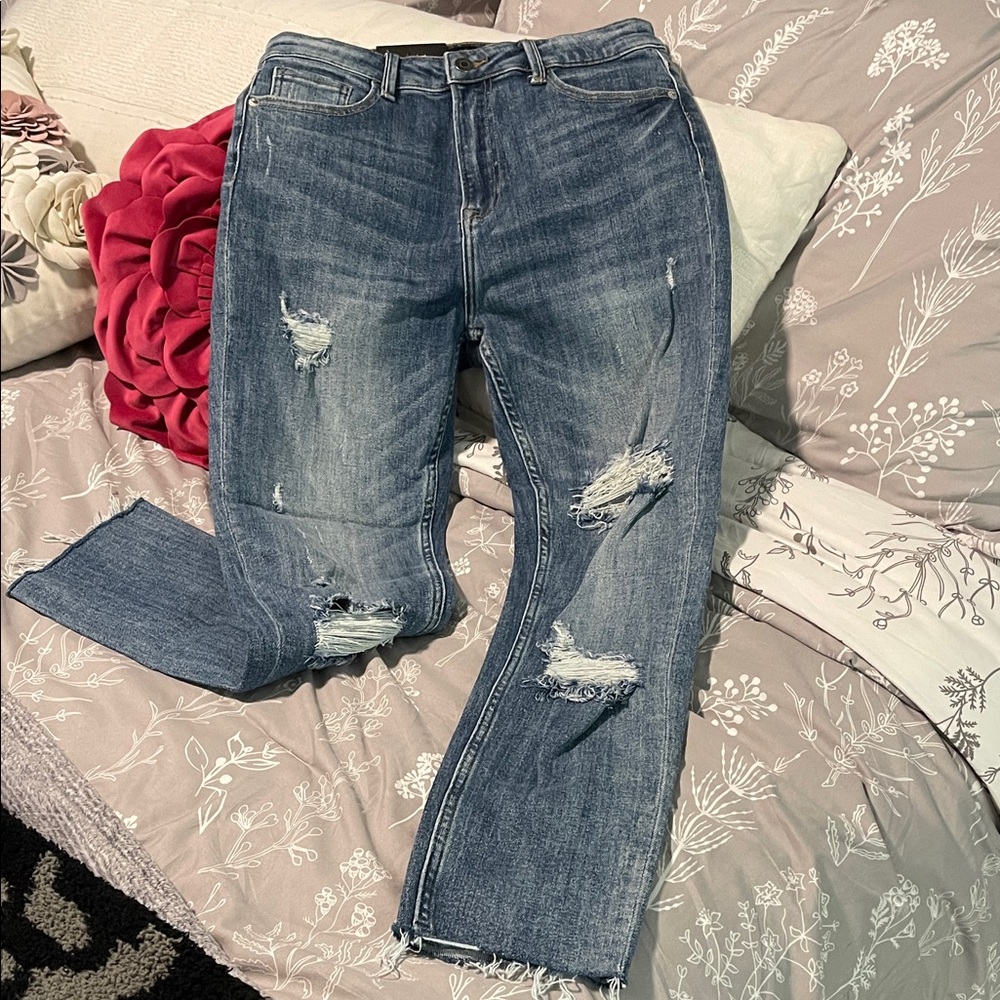 Risen, NWT, High Rise, Distressed, Relaxed fit, skinny Medium Wash Women's Jeans